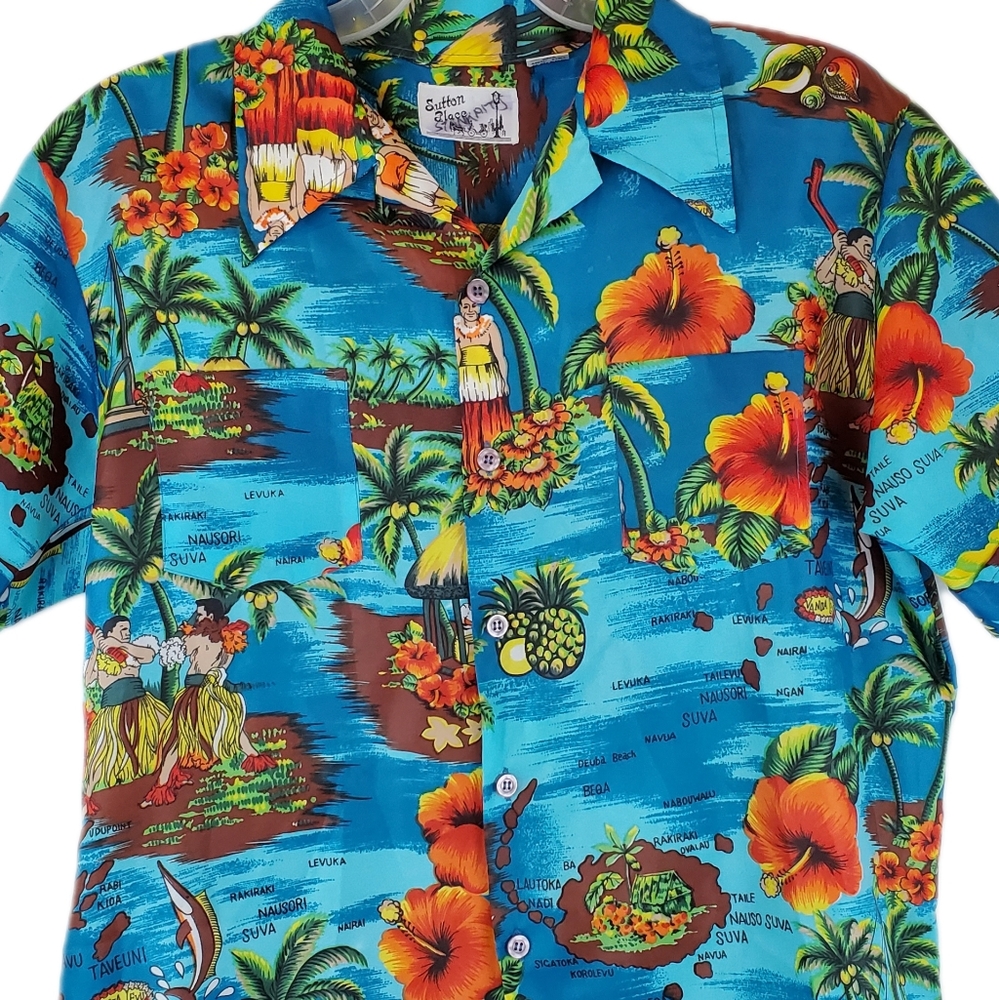 Vintage 1970s Sutton Place Fiji Islands Button Up Shirt Size L Mens Blue Silky